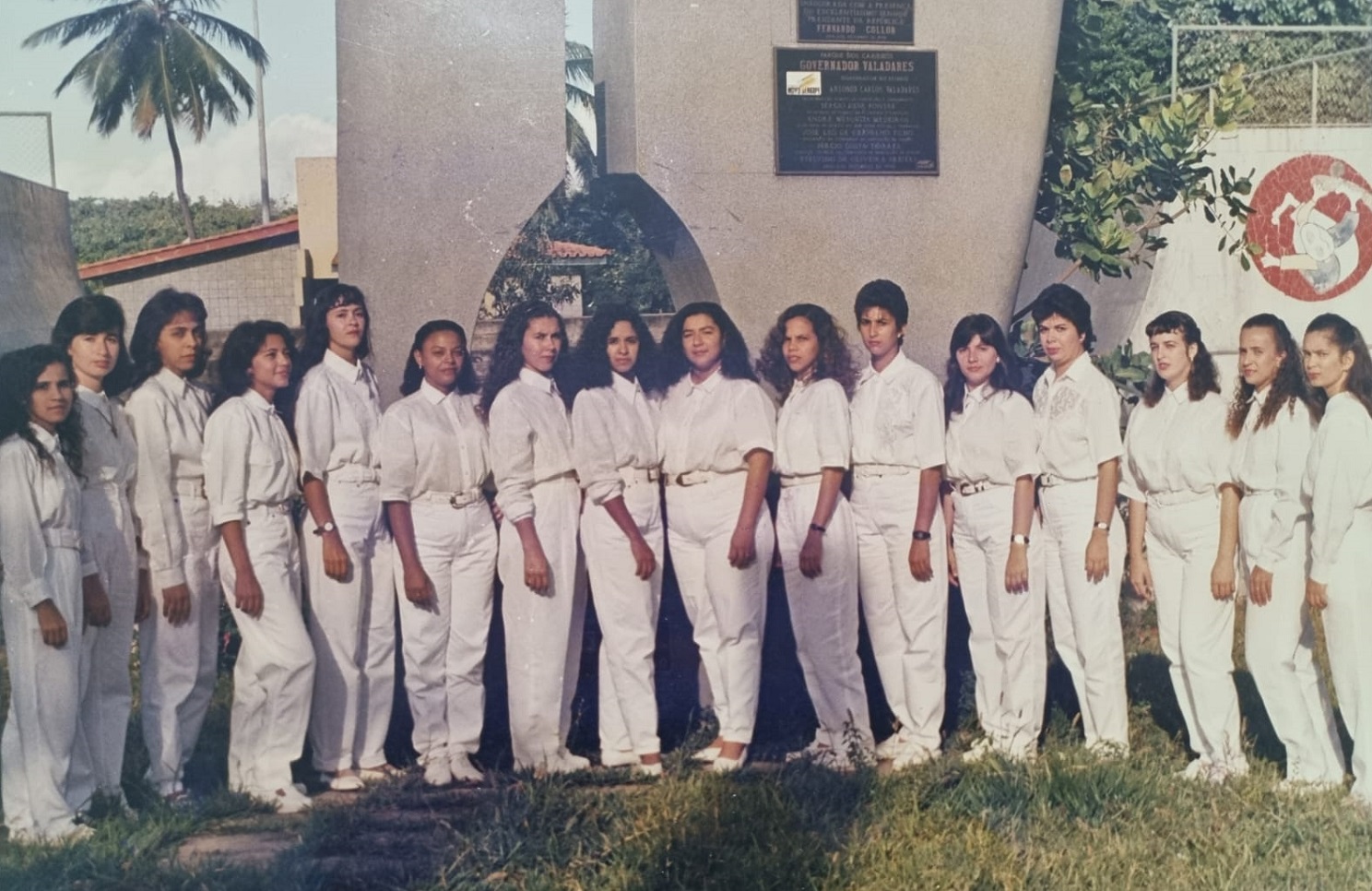 Turma de Enfermagem da UFS de 1994 (Foto: arquivo pessoal)